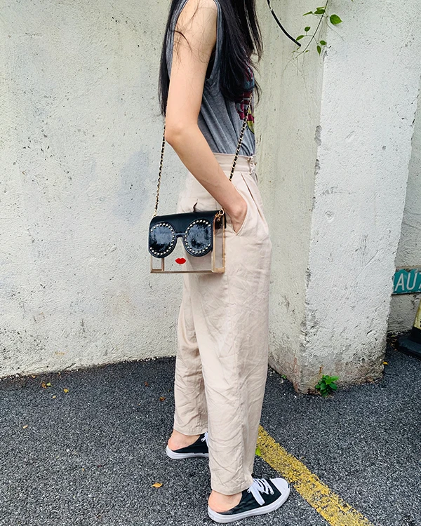 Lips Rivet Design Metal Cadeia Bolsa Crossbody