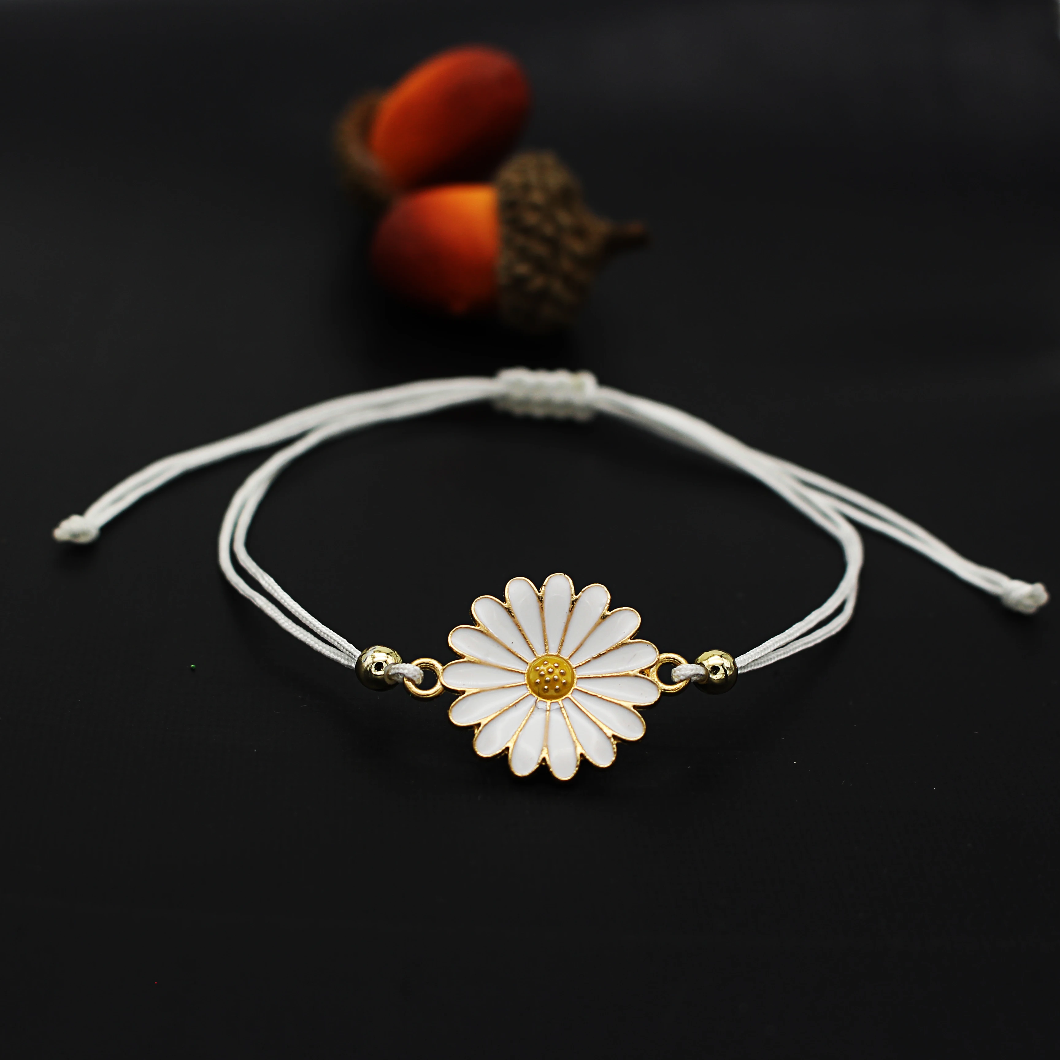 

Bohemian bracelet ladies charm flowers friendship hand rope gold woven simple fashion student money gift for girls