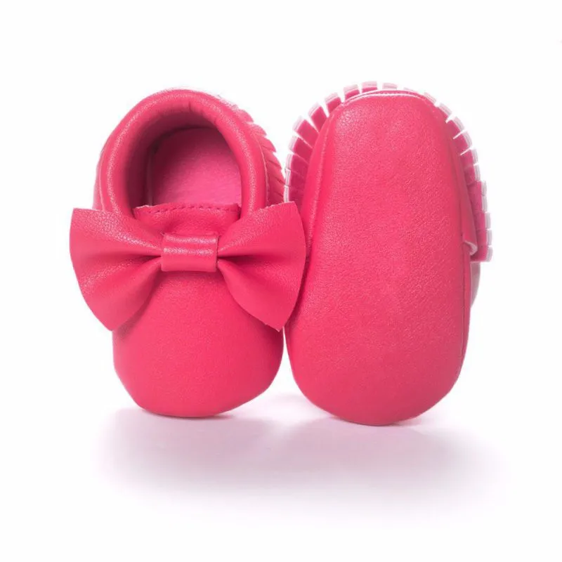 Детская обувь; Новинка года; модные мокасины с кисточками для мальчиков и девочек; обувь для малышей с мягкой подошвой; кроссовки для ходьбы из искусственной кожи