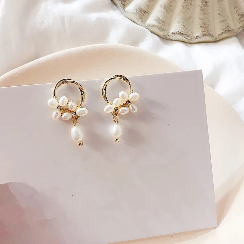 

2019 New Arrival Simulated-pearl Classic Water Drop Women Dangle Earrings Korean Pearl-shaped Long Earrings For Female Jewelry