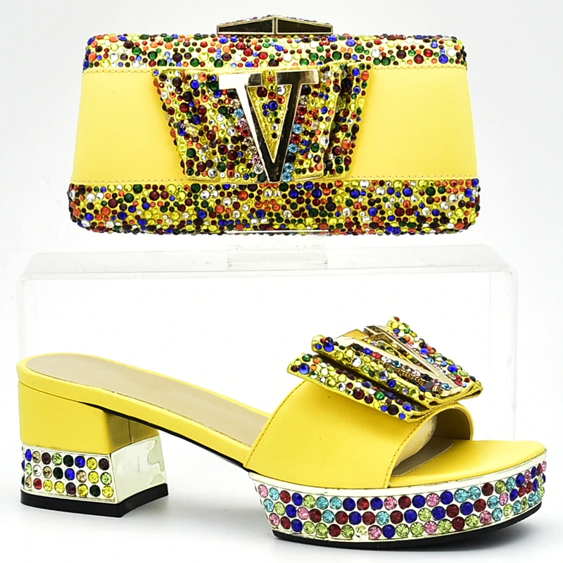 Nieuwe Aankomst Vrouwen Schoenen en Tassen Set Koop Schoen en Tas Set voor Party In Vrouwen Nigeriaanse Vrouwen bruiloft Schoenen en Tas Sets Nieuwe Aankomst Vrouwen Schoenen en Tassen Set Koop Schoen en Tas Set voor Party In Vrouwen Nigeriaanse Vrouwen bruiloft Schoenen en Tas Sets