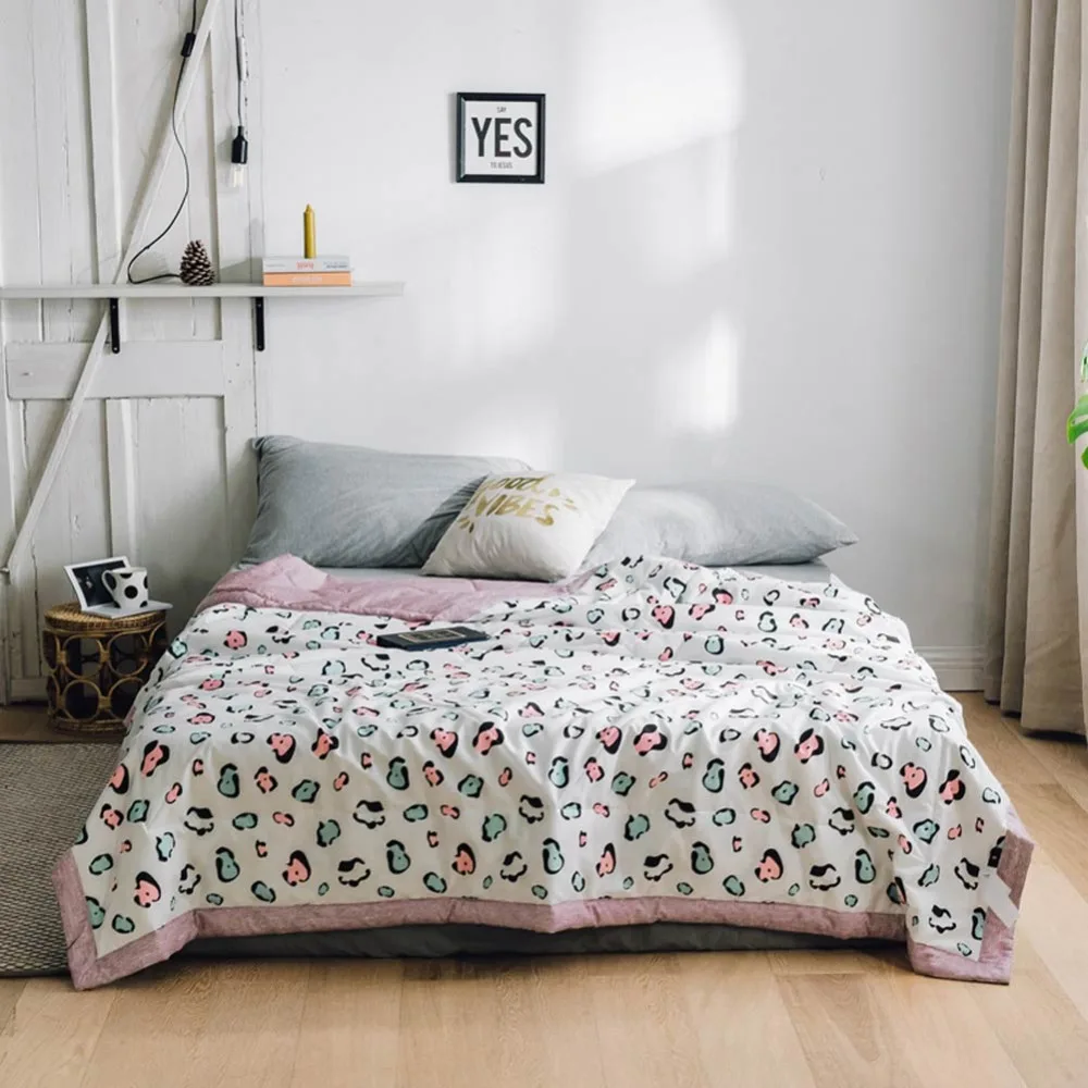 

2019 Colorful Leopard Print Stitching Comforter Summer Quilt Cotton Fabric Quilting Blanket Twin Full Queen Size Bedspread
