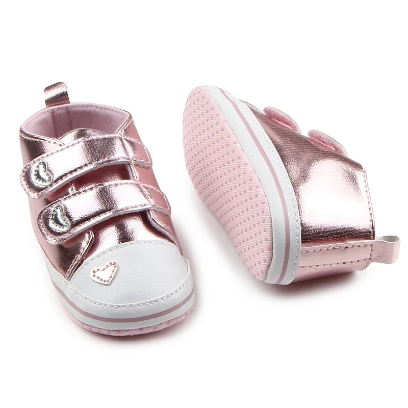 Весенняя Классическая теннисная Обувь На Шнуровке Для новорожденных; сезон осень; обувь в форме сердца; обувь для малышей; обувь из искусственной кожи для мальчиков и девочек