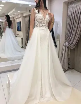 

New Arrival Long Wedding Dress 2018 V-neck Sleeveless A-Line Lace Tulle Chapel Train Bride Dresses Vestido de noiva longo