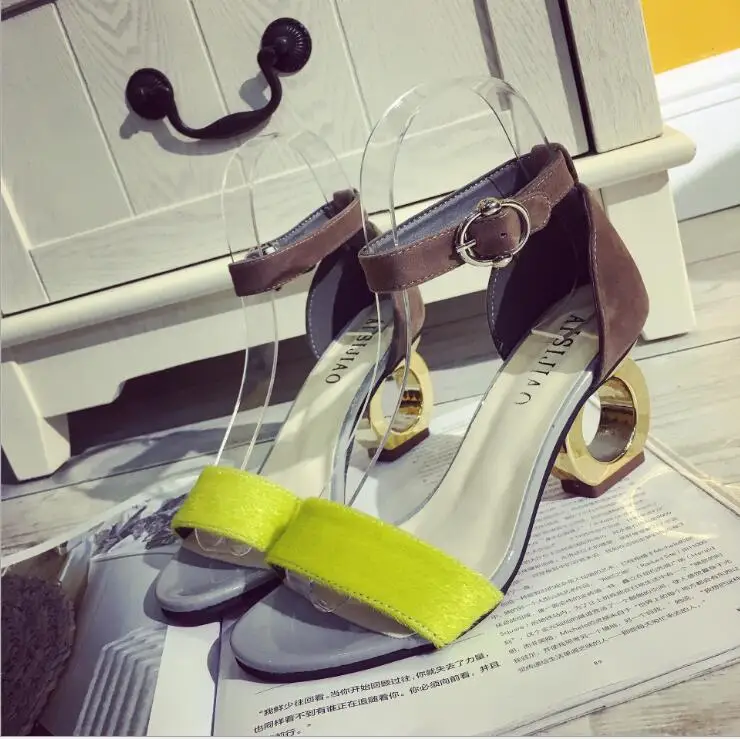 Effgt/Новинка года; стильные летние модные босоножки на высоком каблуке; женская обувь с открытым носком и пряжкой; женские пляжные сандалии в римском стиле; Размеры 35-39 - Цвет: Цвет: желтый