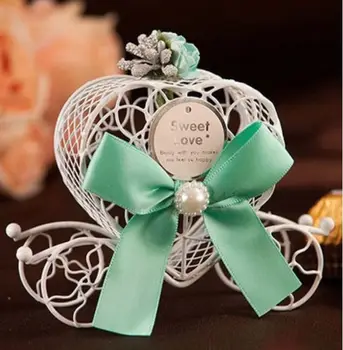 

20pcs Romantic Euramerican Carriage Cart Iron Art Wedding Favors Chocolates Candy Boxes Gift Box + Ribbons & Cards