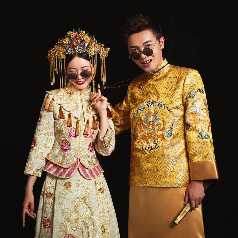 

Chinese traditional Bride clothing pratensis style wedding dress female dragon gown slim cheongsam couple red evening gown robe