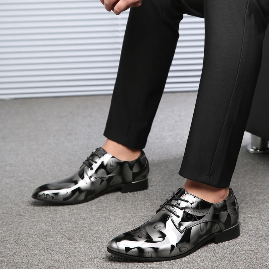 Мужские модельные туфли с острым носком; Роскошные брендовые классические мужские черные свадебные туфли из лакированной кожи; оксфорды; официальная обувь; большие размеры; Feb19