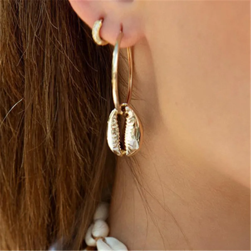 

Baloki Handmade Boho Shell Drop Earrings Romantic Simple Unique Ethnic Holiday Gold Earrings For Women Jewelry Bijoux Femme Gift