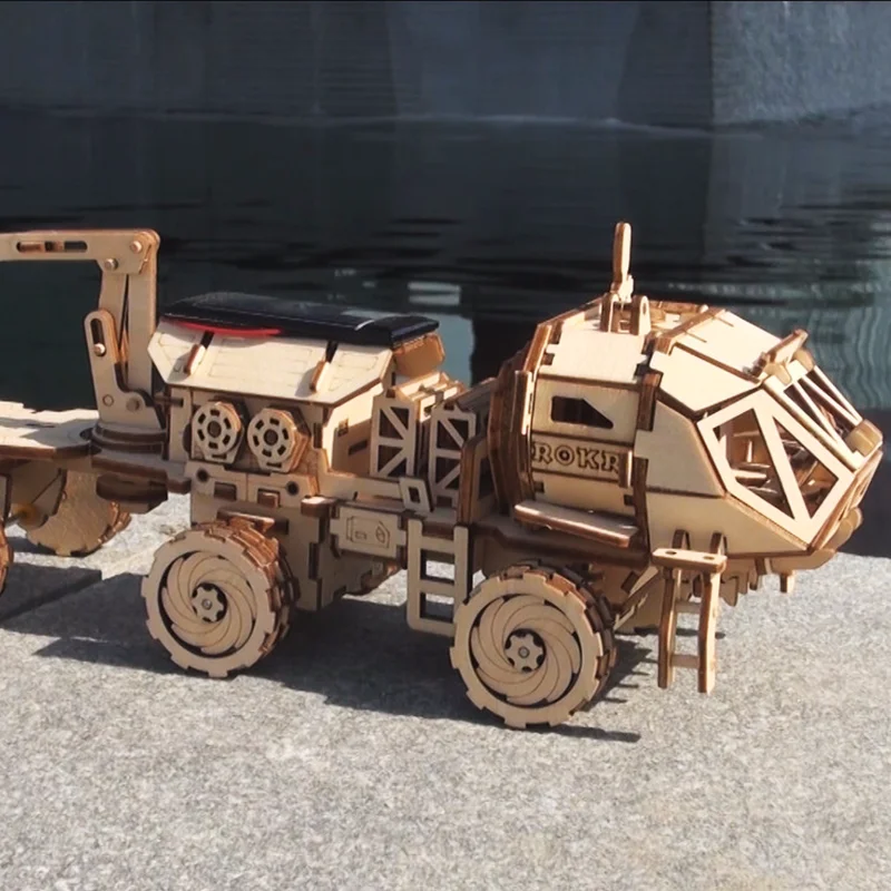 

Wood Assembly Model Creative DIY 3D Discovery Rover Moveable Solar Energy Powered Model Building Kits Toy Gift for Child Adult