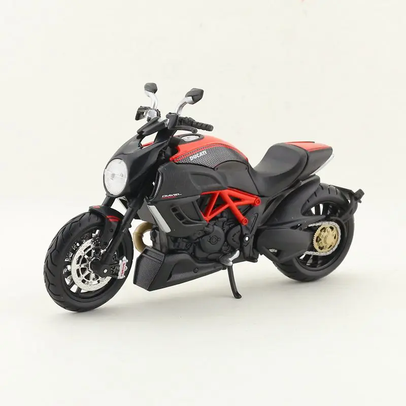 Набор моделей MaiSto из литья под давлением: модель мотоцикла Ducati 420el углеродного