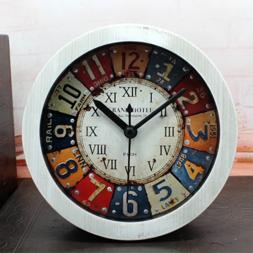 

Multi-color Retro Style Faux Wood Alarm Clock Minimalist Desktop Clocks Lazy Watch Clock Home Mini Quartz Clock