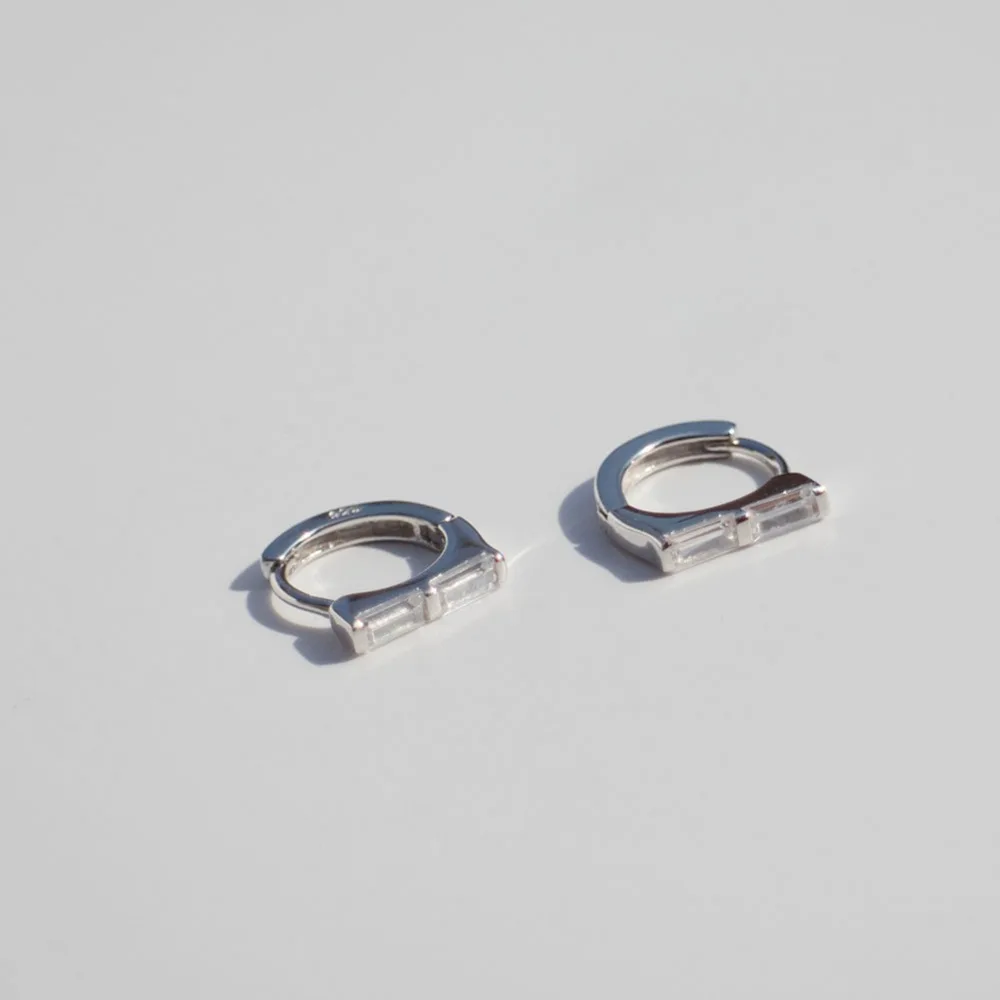

S925 sterling silver earrings fashion rectangular zircon ear bone ear buckle simple temperament female girl silver ear jewelry