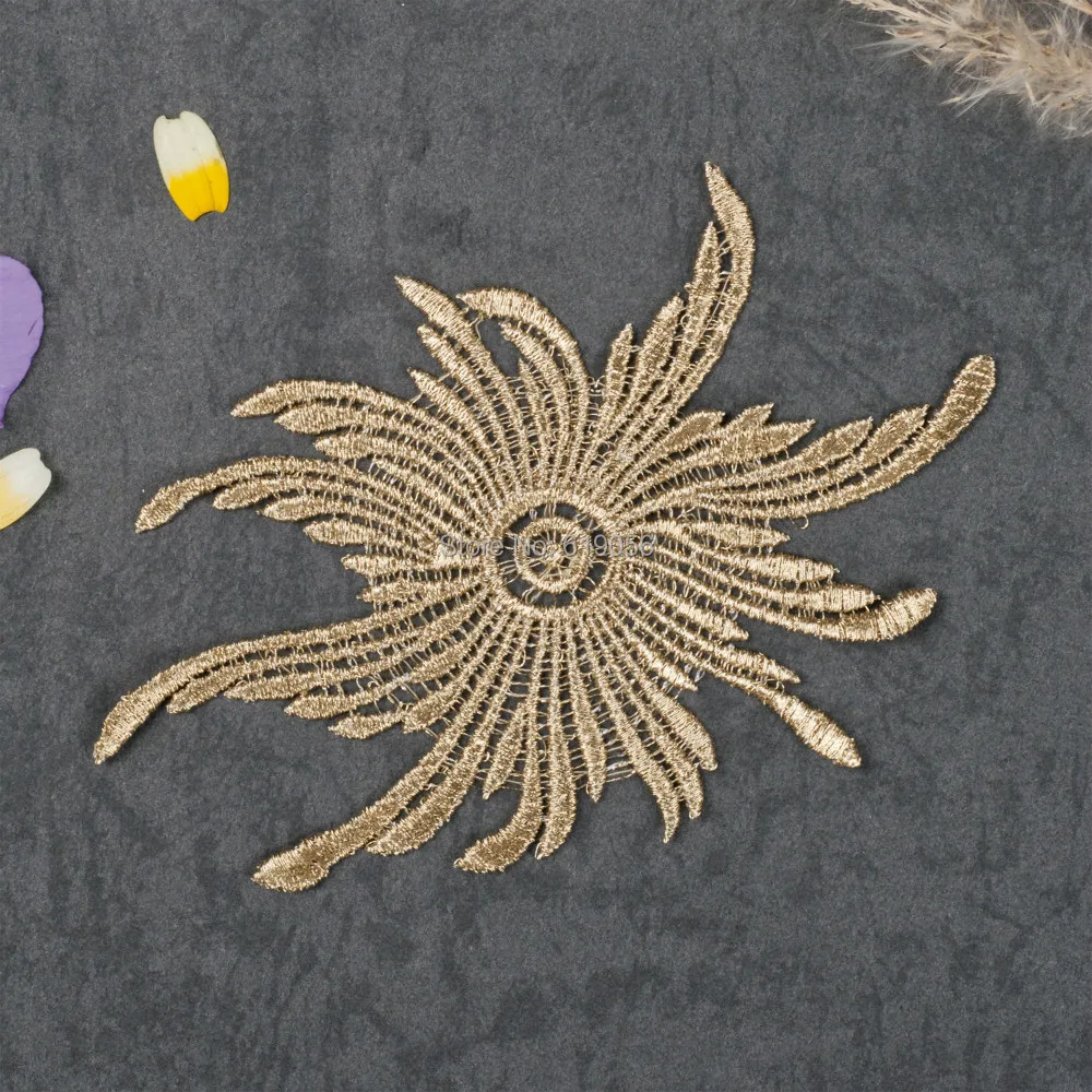 Lpja25 metal yarn embroidery gold lace applique collar flower patches