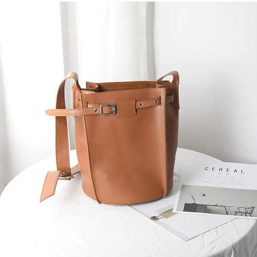 Fashion luxury brand star with the Genuine Leather bucket bag simple soft surface buckle belt decoration women messenger bags