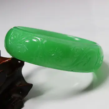 

01588 Beautiful Hand-carved Emerald Green Nephrite Jade Gems Bracelet Bangle