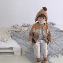 Корейский стиль; сезон осень-зима; свитер в полоску из берберского флиса; кардиган для маленьких мальчиков; Детские теплые свитера с длинными рукавами; пальто