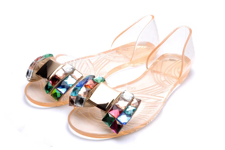 2818634239_563697925