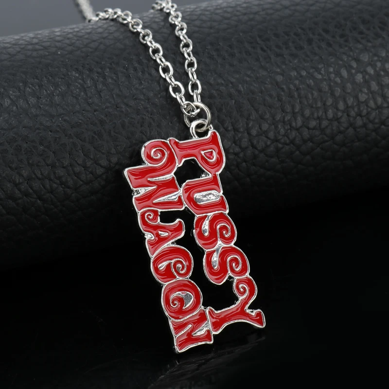 Russian sluts who lick their nipples Choker pussy band