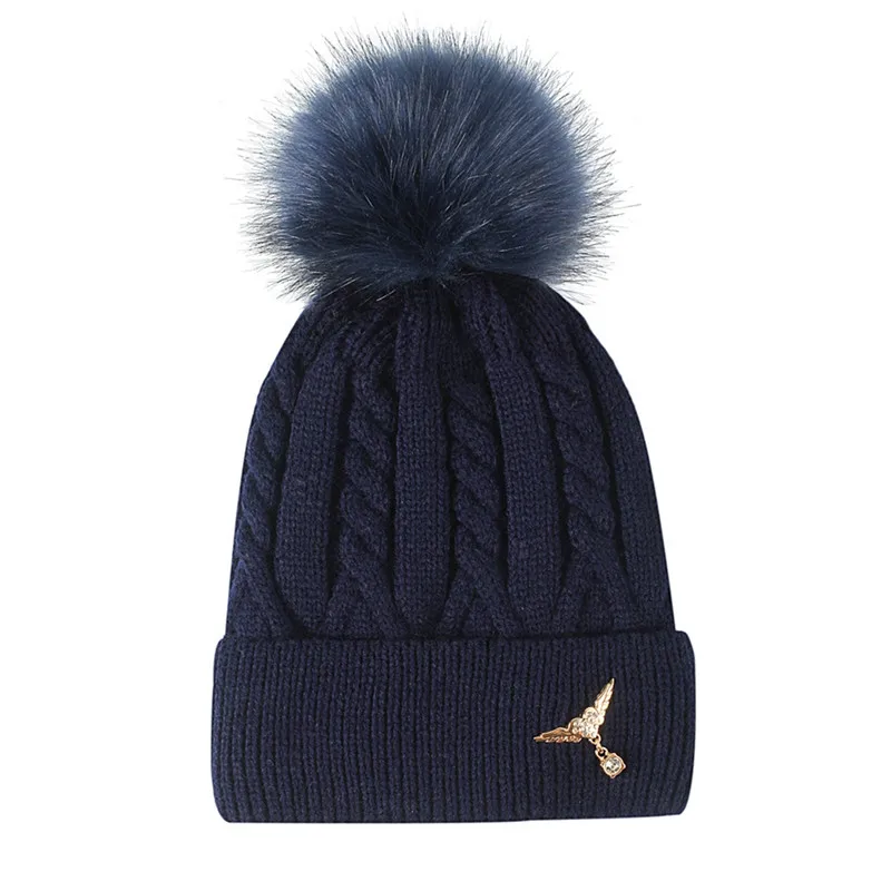 pom pom hat (4)