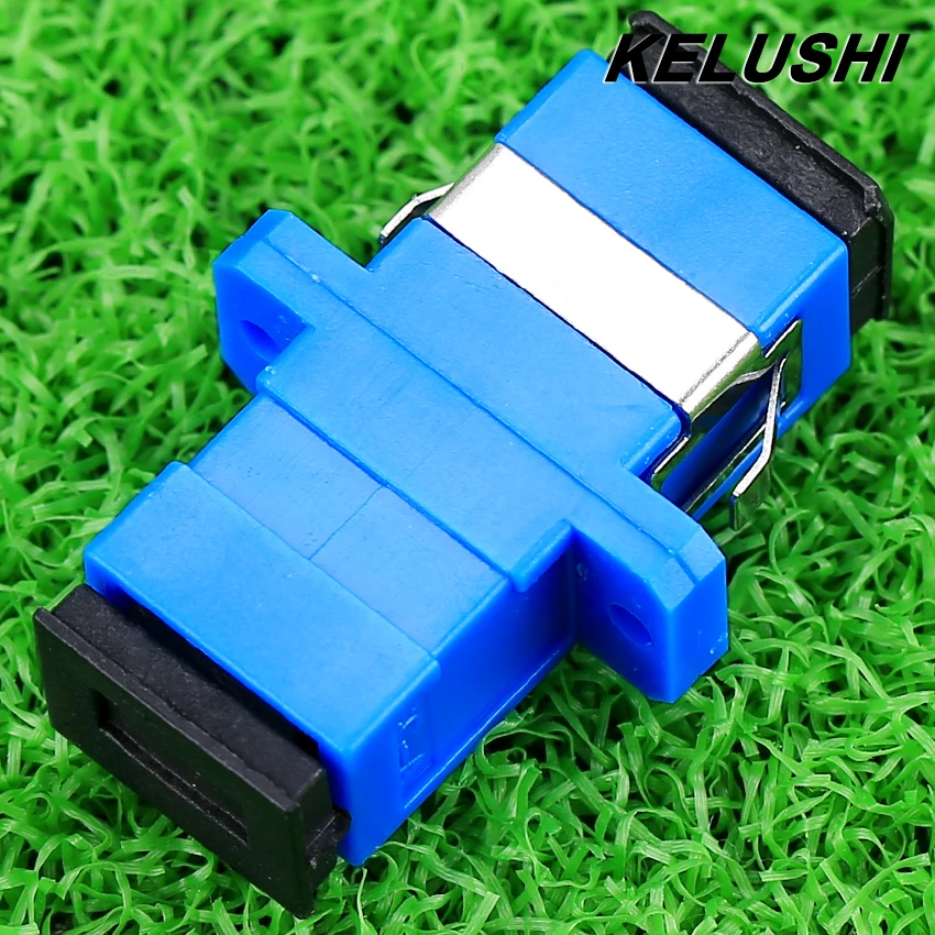 bilder für KELUSHI 200 teile/lose Neue Träger-Klasse Fiber Optic Connector Adapter SC/UPC SM Flansch Singlemode Simplex SC-SC Koppler bilder für KELUSHI 200 teile/lose Neue Träger-Klasse Fiber Optic Connector Adapter SC/UPC SM Flansch Singlemode Simplex SC-SC Koppler