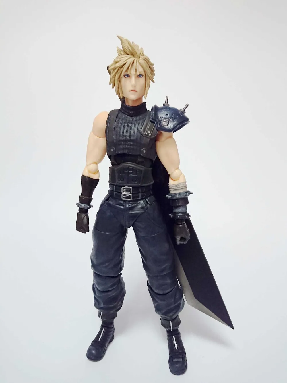 Play Arts Kai Cloud Strife 2 й Final Fantasy Figure Art PA 27 см ПВХ фигурка кукла игрушки детский