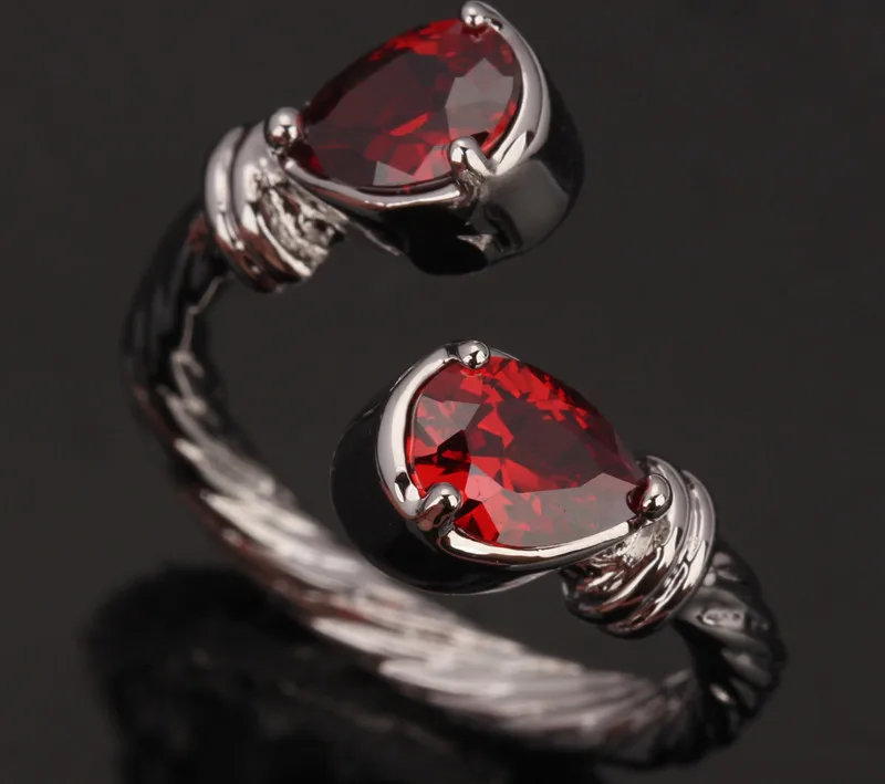 

2 Pcs Of Teardrop Shape Red Garnet 925 Sterling Silver Party Jewelrys Ring Size 6 / 7 / 8 / 9 S0295