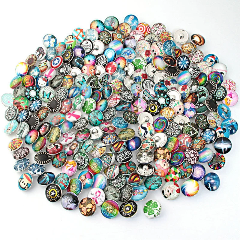 

60pcs/lot 18mm Mix Random Glass Snap Button Fit DIY Women Hand Chain Bracelet Jewelry Breast Cancer Space Anime Different Design