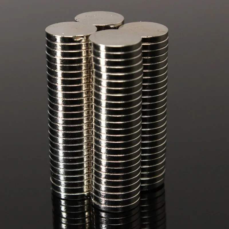 Много небольших тонких неодимовых дисковых магнитов N52 ремесло Reborn холодильник Diy NdFeB магнитные материалы 50 шт. 8 мм диаметр x 1 мм