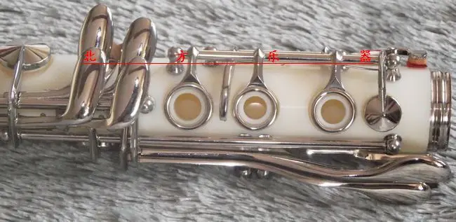 New Bb Clarinet White Color 17 Keys