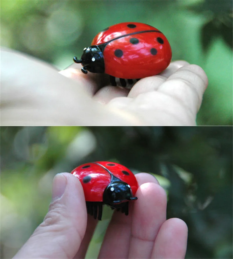 New Mini Electric Dog Cat Pet Toy Interactive Cute Ladybird Beetle Shape Cat Toys Walking Insect Toys Supplies For Cat 5x4cm