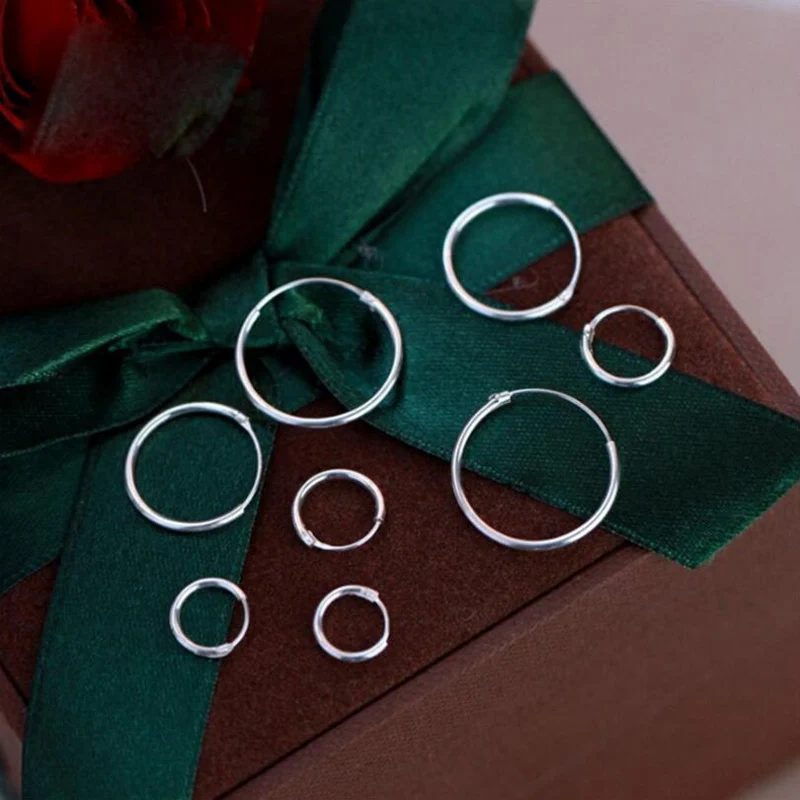 

Classic Round Silver Hoop Earrings 925 Sterling Silver Circle Earrings for Women Men Creole Hoop Earings Piercings Jewellery