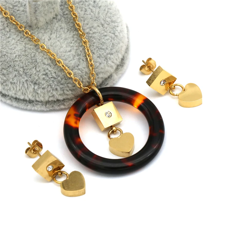 

2018 New Jewelry Sets Round Set necklace/earrings resin Stainless Steel Material For Women Elegant Design Wholesale
