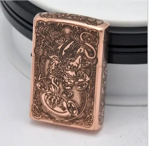

Original chief kerosene lighter, character etching copper, dragon pattern lighter.