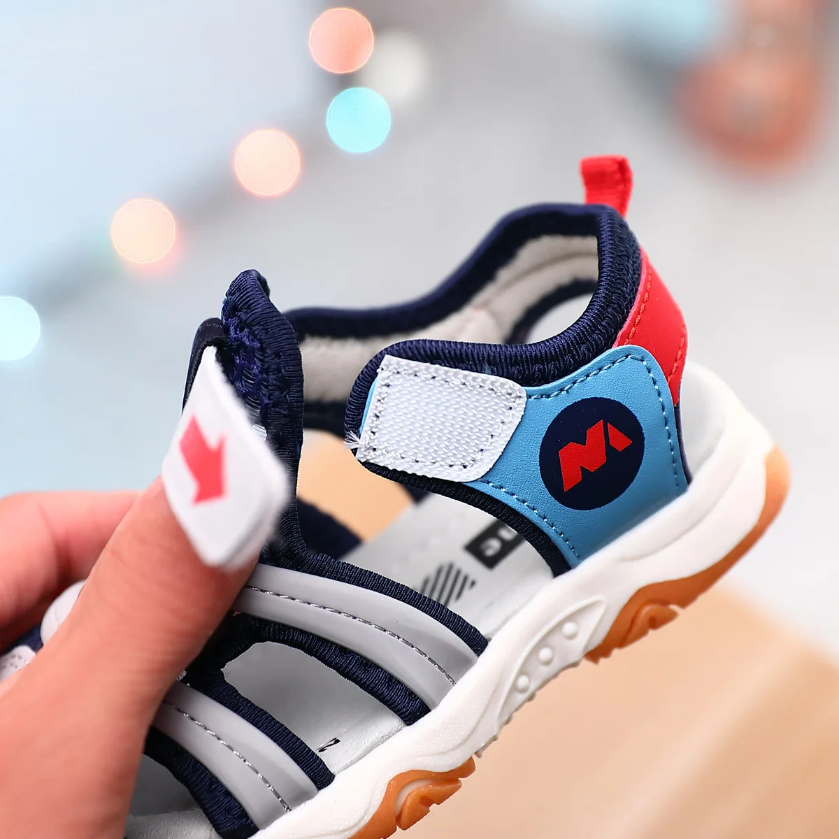 New 2019 Summer Boys Sandals for Girls Mesh Children Sport Sandals Fashion Hook&loop Non-slip Kids Shoe for 1-6 Years Size 15-26 New 2019 Summer Boys Sandals for Girls Mesh Children Sport Sandals Fashion Hook&loop Non-slip Kids Shoe for 1-6 Years Size 15-26