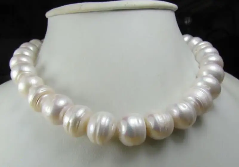 

HUGE 10-11MM NATURAL SOUTH SEA WHITE BAROQUE PEARL NECKLACE 18"L 14K GOLD CLASP