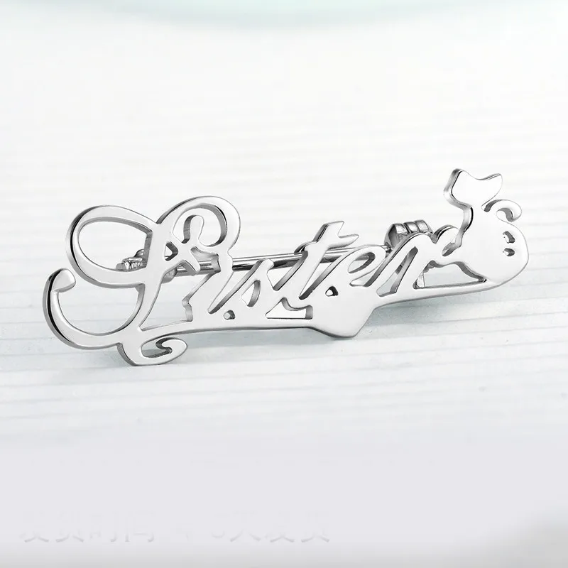 

Gold Silver Logo Custom Brooch Pin Love Heart Name Brooches for Women Men Girl Wedding Ceremony Party Unique Jewelry Gift Box