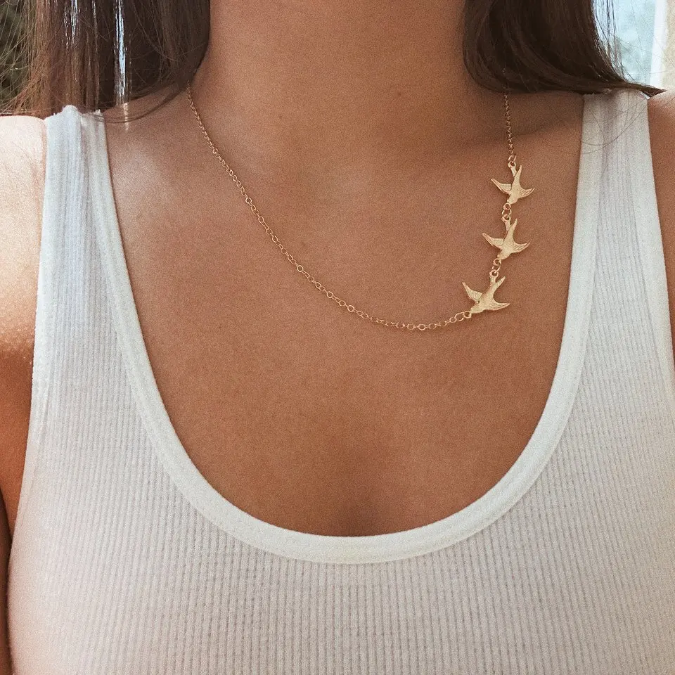 

New Hot Peace Pigeon Pendant Necklace Simple Birds Statement Clavicle Chains Charm Necklaces Womens Fashion Jewelry