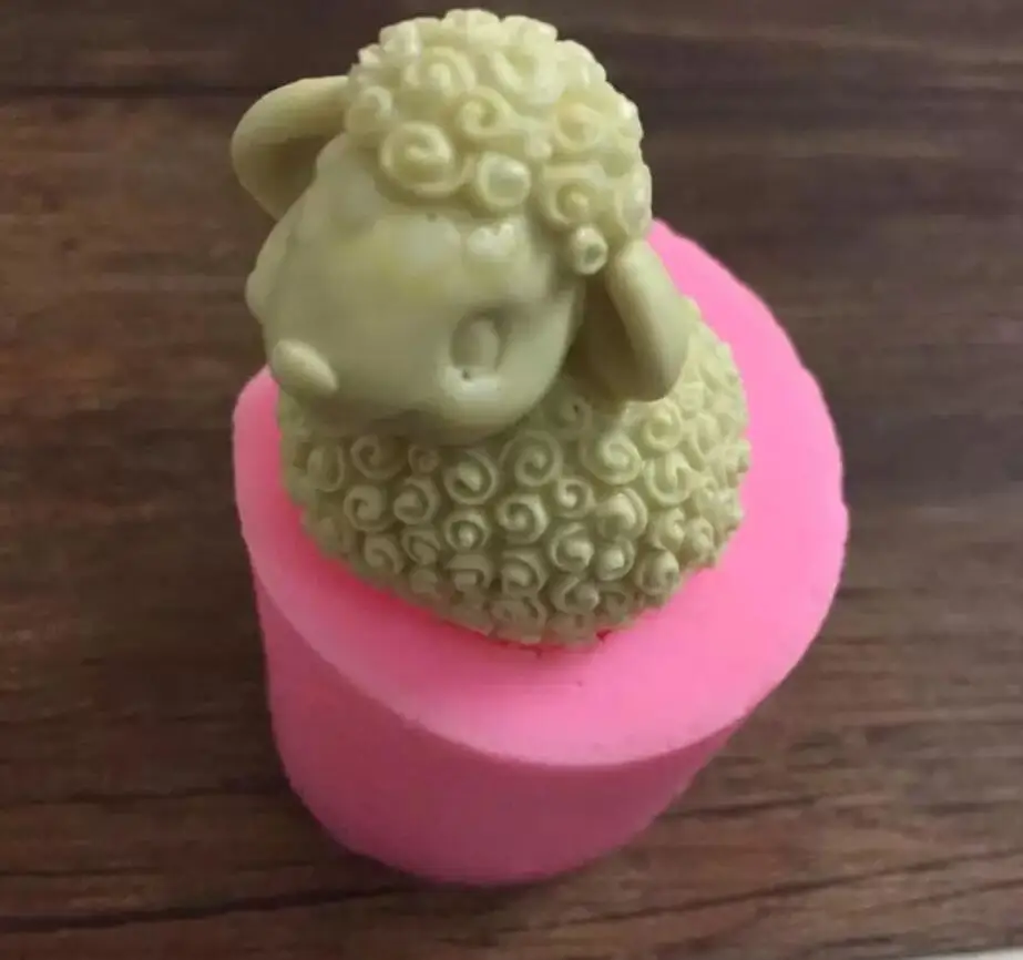 

3D Sheep Candle Silicone Molds Soap Resin Clay Salt Ccarving Mold Fondant Cake Decorating Tools Chocolate Candy Mould