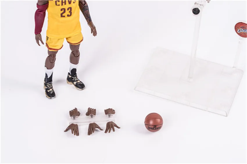 1/9 Basketball Star player LeBron James No.23 Movable Action Figure Model, purple dressing 1/9 Basketball Star player LeBron James No.23 Movable Action Figure Model, purple dressing