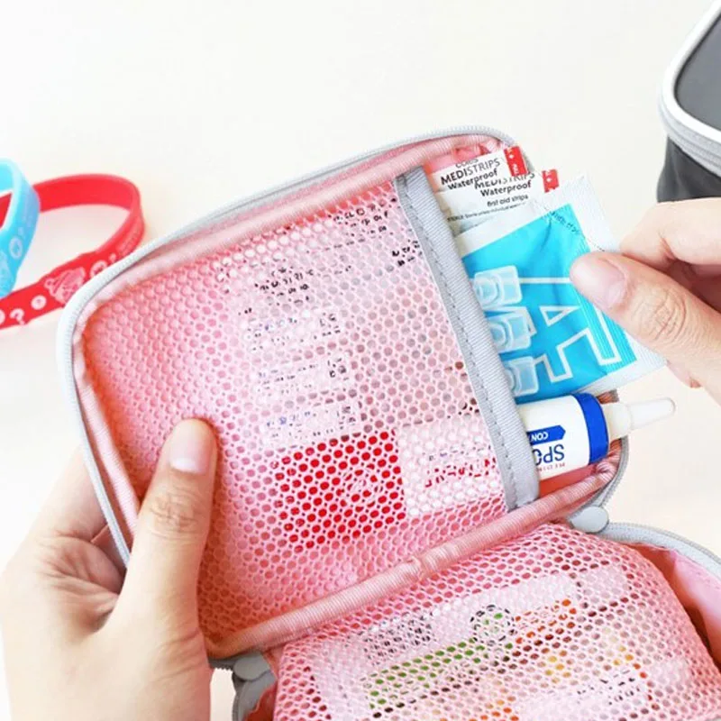 Mini Outdoor First Aid Kit Bag Travel Portable Medicine Package Emergency Kit Bags Medicine Storage Bag Small Organizer