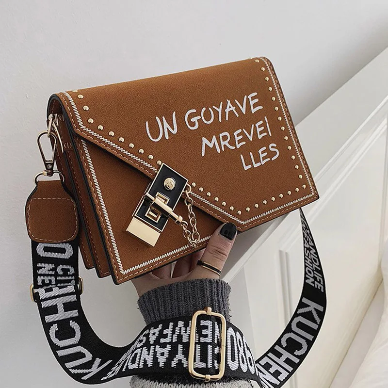 

Women Shoulder Bags Crossbody bag 2019 New Simple Mini Messenger Bags Lock Designer Fashion Scrub Women Handbags Cover Rivet Bag