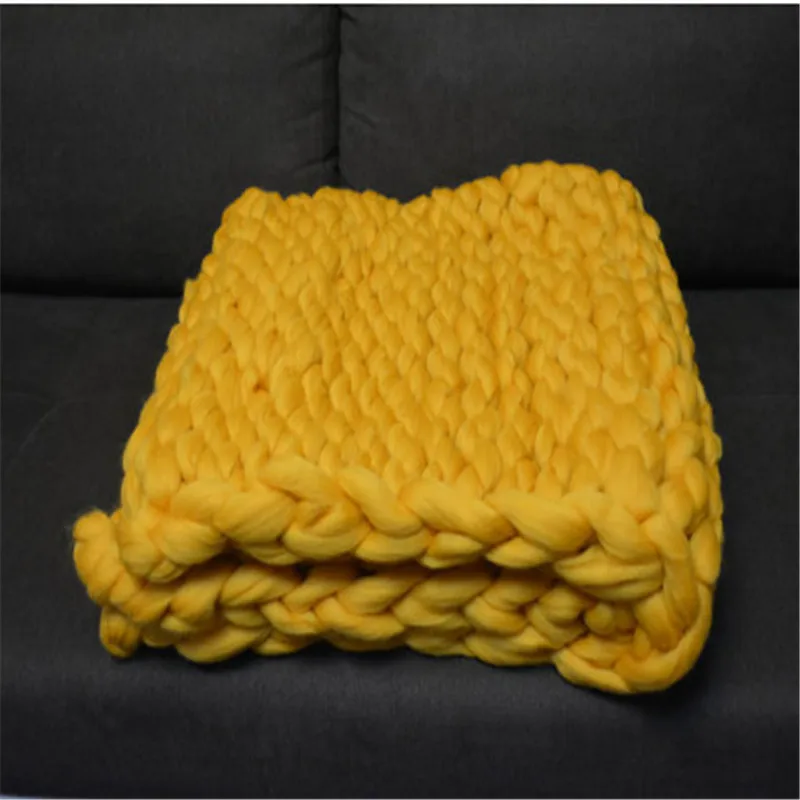 Низкая цена супер массивная Мериносовая шерстяная пряжа для плотное одеяло для шарфа 1 кг за шар