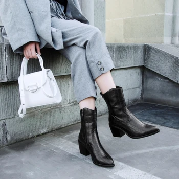 

Women ankle boots superfine fiber plus size 22-27cm length autumn and winter boots women Pointed toe fashion British style boots
