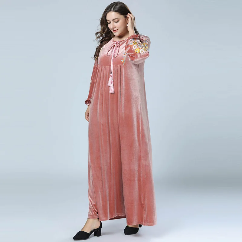 

2018 Winter Velvet Embroidery Abaya Muslim Dress Loose Style Moroccan dubai Kaftan islamic clothing Plus Size Vestidos 3XL 4XL