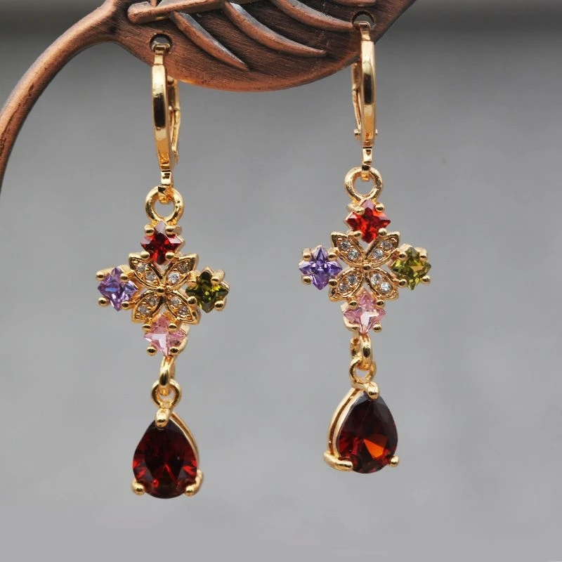 

Hot New Trendy Earrings for Women Gold Color Flower Drop Earring with Waterdrop Zircon Luxury Jewelry for Party Wedding Gift