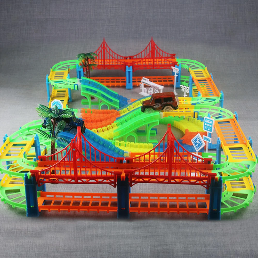 Kopen Flexibele Railway Tracks Auto Speelgoed Diy Magical Track Road Set Met Knipperlicht Rail Auto Assemblage Trein Model Speelgoed Kerst gift