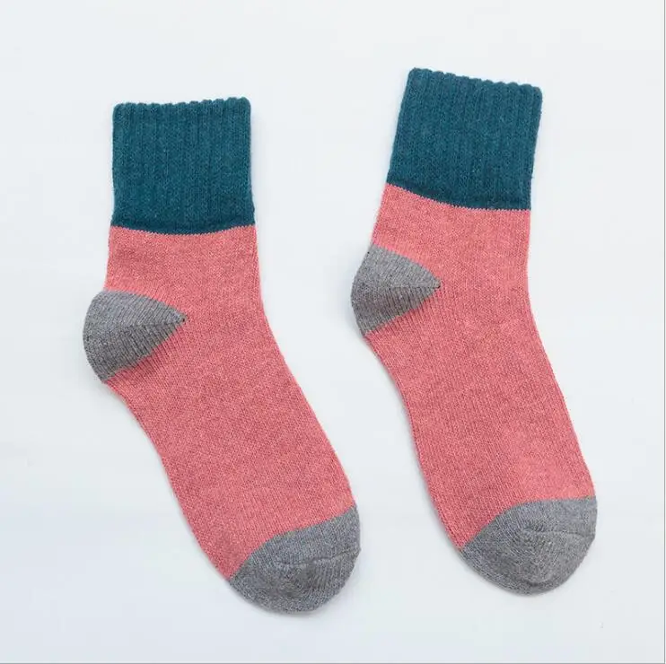 Женские утепленные шерстяные носки теплые осенне-зимние Лоскутные носок в стиле ретро повседневные женские дышащие носки чулочно-носочные изделия - Цвет: Розовый