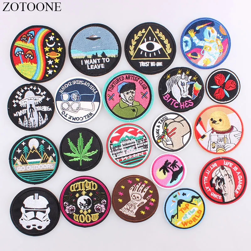 

ZOTOONE 1PC Round UFO Astronaut Iron on Patch Clothes Embroidery Applique Clothing Sewing Supplies Decorative Badge Sew on Patch