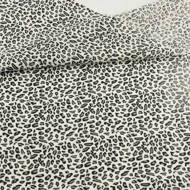 Leopard Printed Black Cotton Fabric Quilting Patchwork Sewing Dolls Toy Home Textile Bedding Tales Tissue Fat Quarter Craft